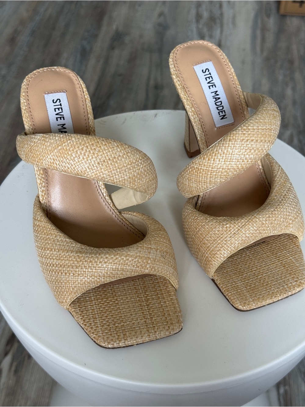 Steve Madden Kloss Raffia Tan Mules